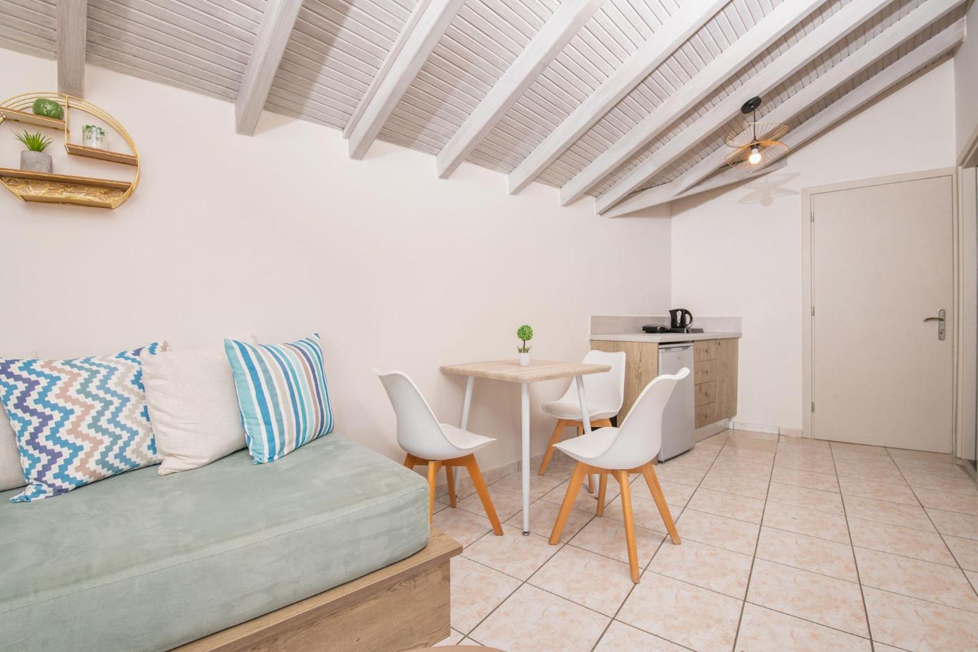 Koukos Loft Apartments Циливи Номер фото